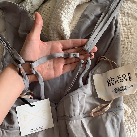 ✨NWT FAME & PARTNERS GOWN✨ - Picture 5 of 7